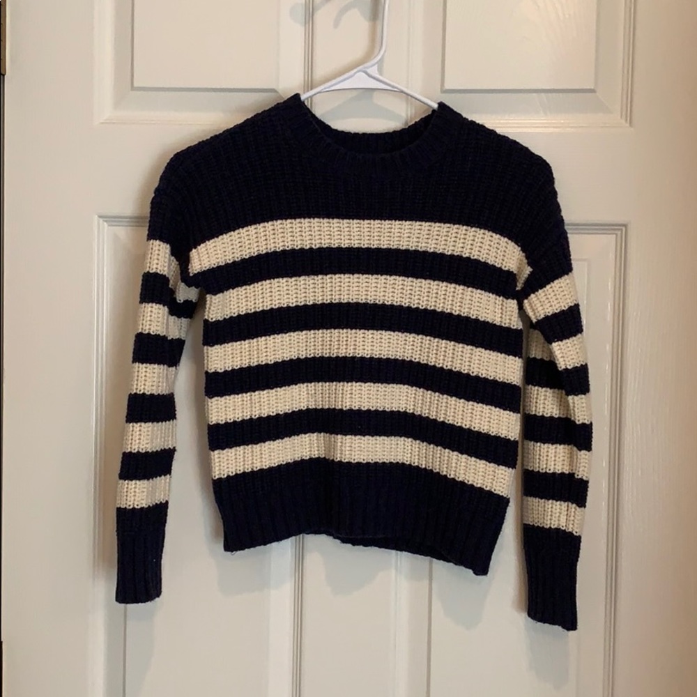 Girls gap sweater